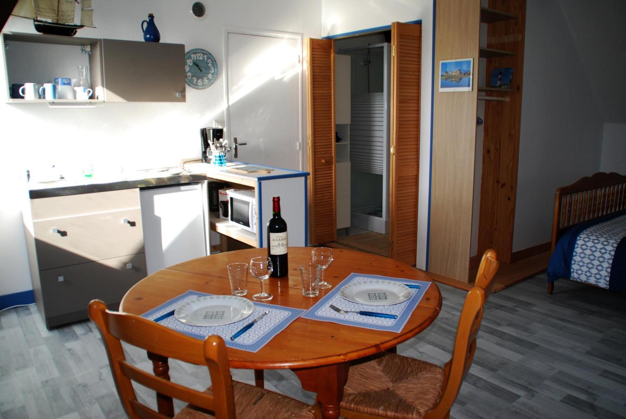 Studio Meuble Jacynthe Proche Le Havre - Etretat - Honfleur Saint-Romain-de-Colbosc Bagian luar foto